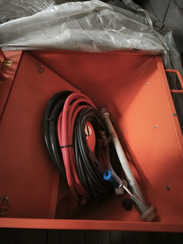 Выравнивающая штукатурка: Продается гипсовый штукатурочный аппарат. Производство Турция. Не разу — 10