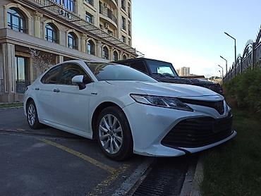 corolla 2018: Toyota Camry: 2019 г., 2.5 л, Автомат, Гибрид, Седан — 5