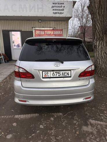 Toyota: Toyota Ipsum: 2001 г., 2.4 л, Автомат, Бензин, Минивэн