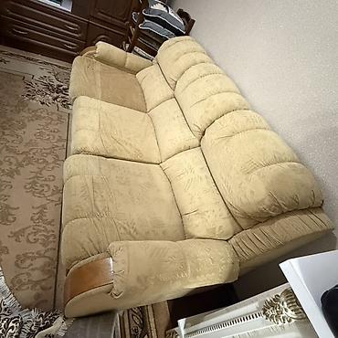 Прямые диваны: Прямой диван, Б/у — 3