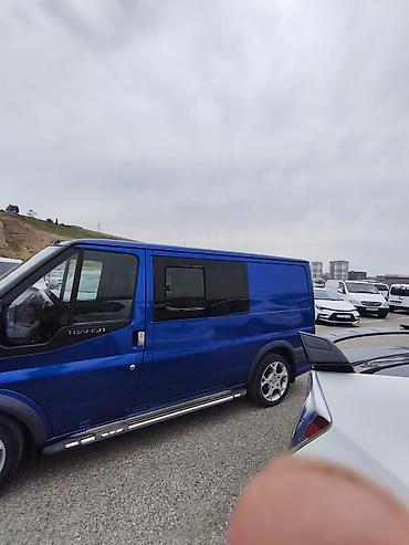 ford transit kreditlə: Ford Transit mikroavtobus – xarici görünüşü fərqlənən sport üslubunda — 4