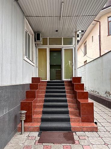 Долгосрочная аренда домов: 300 м², 7 комнат — 10