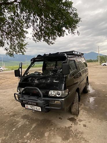 Mitsubishi: Mitsubishi Delica: 1994 г., 2.5 л, Механика, Дизель, Минивэн — 2