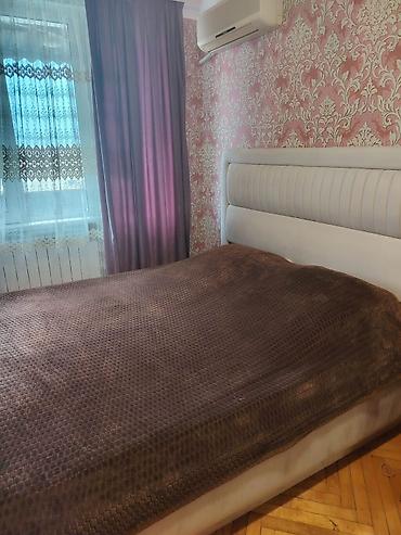 məktəb ləvazimatı: Ev öz evimdi. 3 otaqlı boyuk palqonu her bir şeraiti var. Əșyalidi. 80 — 3