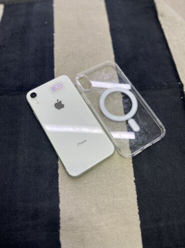 покупка продажа бу телефонов: IPhone Xr, Б/у, 64 ГБ, Белый, Чехол, 78 %