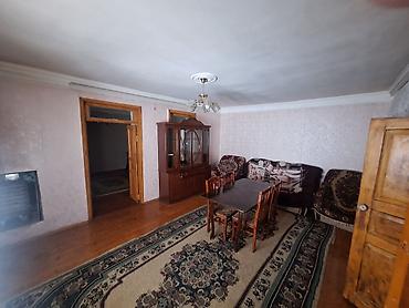 masazirda ev: Kirayə 3 otaqlı ev – Memar Əcəmi m/s‑a 2 dəqiqə, 8 Noyabr m/s‑a 3–4 — 2