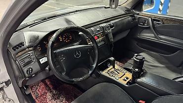 x class: Mercedes-Benz E-Class: 2000 г., 4.3 л, Автомат, Бензин, Седан — 9