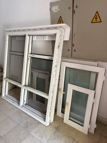 Plastik pəncərələr: İşlənmiş İkiqat şüşə paketi Plastik pəncərə, Еni: 100 sm, Uzunluğu: 100 sm, Ödənişli quraşdırma — 15