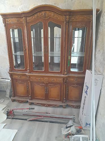 şifonyerler: Sifonyer. Tam saglqmdır . Xırda cızıqları var. Qiymet razılaşmaq olar — 1