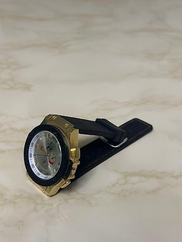 Aksesuarlar: Hublot Formula 1 üslubunda qızılı rəngli kişi qol saatı — 2