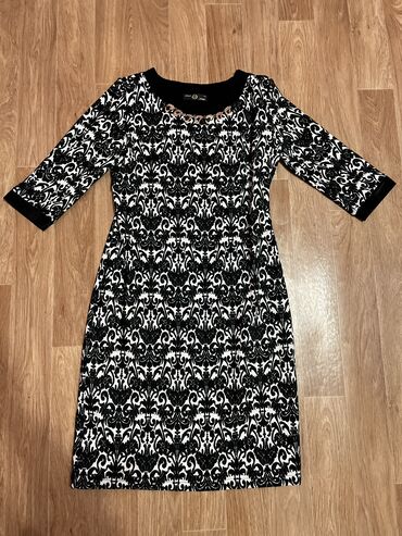 48 50 размер: Вечернее платье, Средняя модель, С рукавами, L (EU 40)