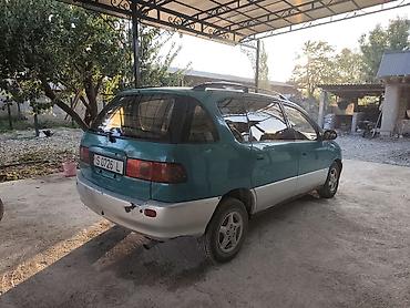 leksus gs 300: Toyota Ipsum: 1997 г., Бензин — 1