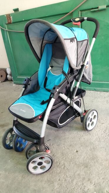 детские двухколесные самокаты: Продается коляска 1500 сом