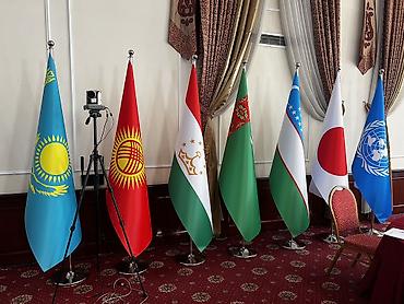 Рекламное оборудование: Аренда флага аренда флагов сдаю флаги Большие флаги флаг Казахстана — 1