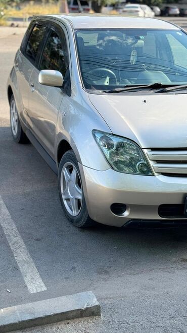 taiota ist: Toyota ist: 2004 г., 1.3 л, Автомат, Бензин, Хэтчбэк