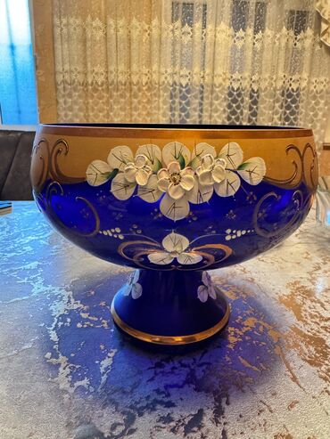 Beşiklər: Oğlan və qız üçün, Dördbucaq, Beşik, Dəstsiz, Matras ilə, Yellənmə mexanizm ilə — 10