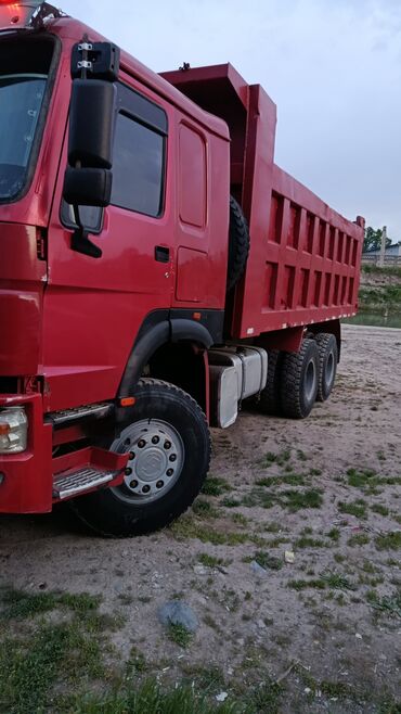 Другой транспорт: Продаю howo в отличном состоянии 2013 год недавно поставил привозной at lalafo.kg Другой транспорт: Продаю howo в отличном состоянии 2013 год недавно поставил привозной