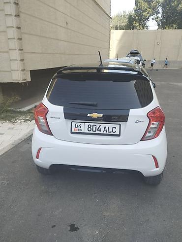 водный мото: Chevrolet Spark: 2017 г., 1 л, Автомат, Бензин, Хэтчбэк — 4