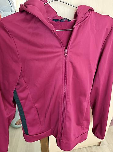 ag jaket: Kapuşonlu jaket. Ölçüsü S. Yaxşı vəziyyətdə. Çatdırılması yalnız — 1