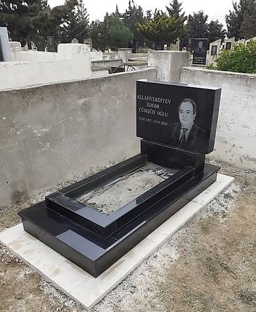 granat: Qəbir məzar daşlarının sifarişi qəbul olunur. Hər növdə və hər ölçüdə — 6