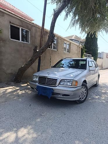 lexus ct 200: Mercedes-Benz C-Class: 2.2 l | 1999 il Universal — 2