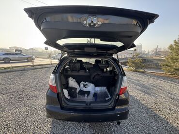 Honda: Honda Fit: 2010 г., 1.5 л, Автомат, Бензин — 11