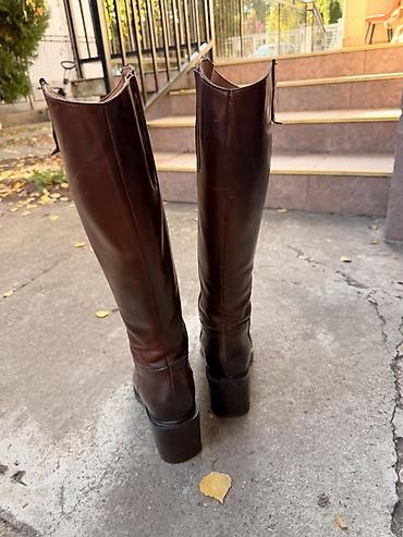 hunter boots srbija: Ženske visoke čizme u tamno braon boji, klasičnog i elegantnog — 4