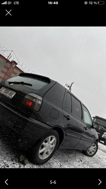 сиденья на гольф 3: Volkswagen Golf: 1994 г., 1.8 л, Механика, Бензин, Хэтчбэк