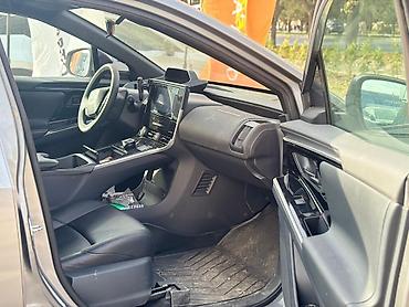small car: Toyota bZ4X: 2022 г., Электромобиль, Кроссовер — 9
