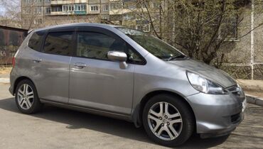 Honda: Honda Fit: 2005 г., 1.3 л, Вариатор, Бензин, Хэтчбэк