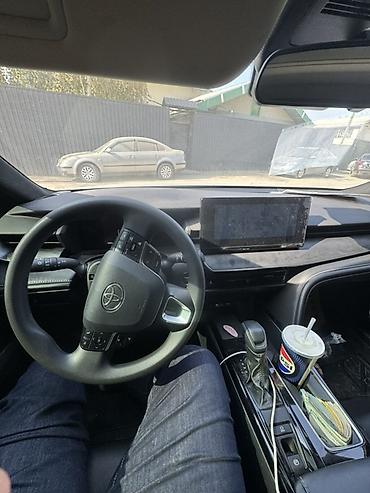 н мах: Toyota Camry: 2024 г., 2 л, Автомат, Бензин, Седан — 5