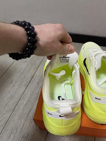 Кроссовки и спортивная обувь: Nike ZoomX Invincible Run Flyknit 3 - Категория: беговые кроссовки. - — 2