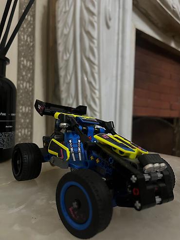 böyük konstruktorlar: LEGO Technic qum avtomobili – yığma konstruksiya model - Rənglər — 4