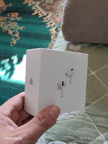 я ищу наушники: Набор техники Apple: **AirPods Pro 2-го поколения с зарядным кейсом — 2