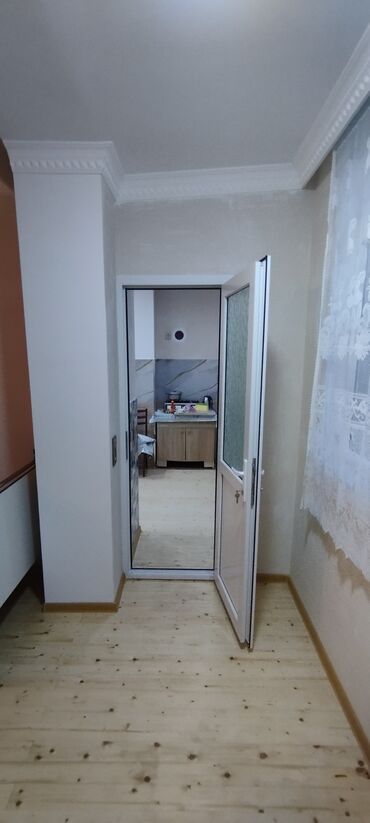 Uzunmüddətli kirayə mənzillər: Kirayə verilən geniş və işıqlı otaq - 2 ayrı tək çarpayı (mətbəxə -da lalafo.az — 3 Uzunmüddətli kirayə mənzillər: Kirayə verilən geniş və işıqlı otaq - 2 ayrı tək çarpayı (mətbəxə — 3