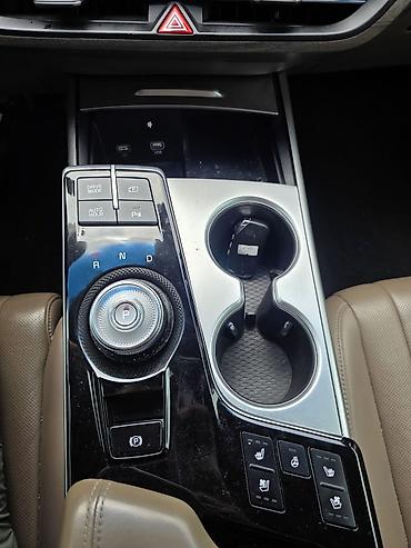 спойдер: Kia K8: 2021 г., Седан — 7