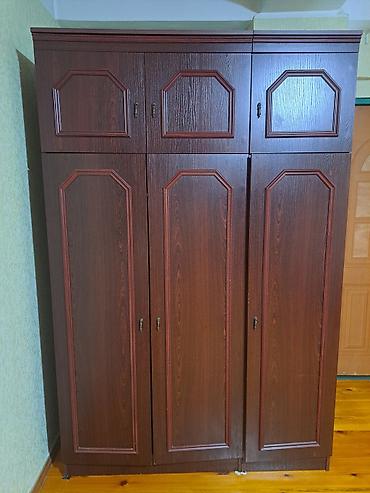dolab: İşlənmiş, 3 qapılı, Qəhvəyi, Açılan, Düz dolab — 1