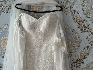 Ziyafət donları: Zərif krem rəngində xına toy gəlinliyi Özəl tikdirilib (tanınmış — 10