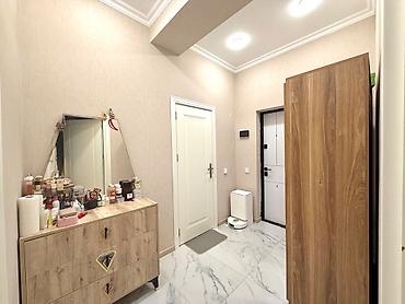 bakida evler: BLUE CITY yaşayış kompleksində 2 otaqlı mənzil SATILIR! 📍 Ünvan — 8