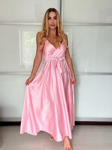 punije devojke: Svileni maxi haljina s V-izrezom i pojasom - Elegantna duga haljina — 2