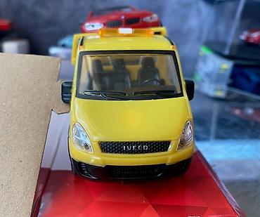 Avtomobil modelləri: Коллекционная модель Iveco Daily and BMW M4 Road Service 2009 Modimo — 11