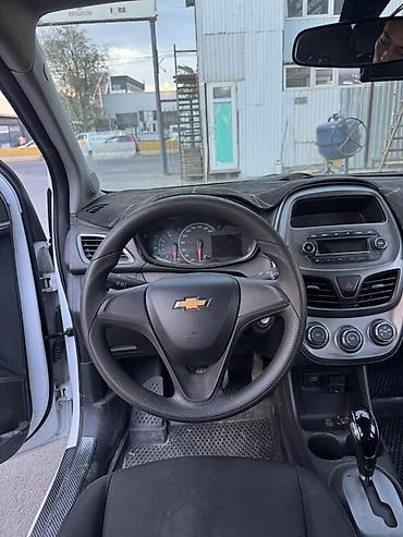 Продажа авто: Chevrolet Spark: 2020 г., 1 л, Автомат, Бензин, Хэтчбэк — 6