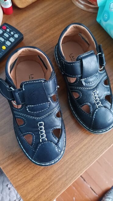 Детская одежда и обувь: Продам детские сандали. Состояние отличное. Размер-27 Находятся в