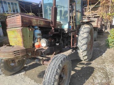 двух мостовой тягач: Обмен есть Трактор с комплектом навесного оборудования Описание: -