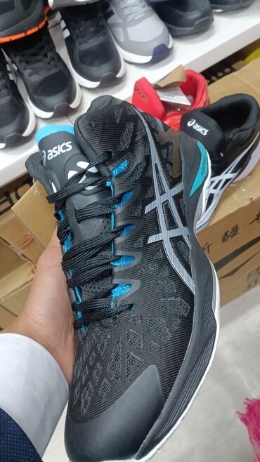 кроссовки asics мужские: Новый в наличии