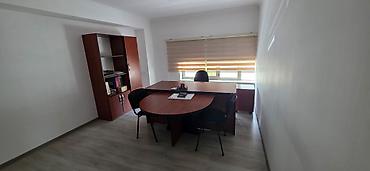 Ofis mebeli: İdeal vəziyyətdədir,az işlənmışdir. Qiymət razılaşma yolu ilə . Əlaqə — 3