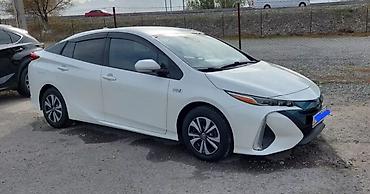 pir: Toyota Prius: 2017 г., 1.8 л, Вариатор, Электромобиль, Хэтчбэк — 2