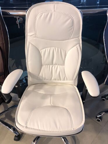 Ofis və oyun kresloları: Yeni, Təkərli, Qolları tənzimlənmir, Dəri -da lalafo.az — 9 Ofis və oyun kresloları: Yeni, Təkərli, Qolları tənzimlənmir, Dəri — 9