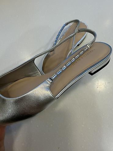 Личные вещи: Балетки Maison Margiela Tabi - Оригинальная модель Tabi с разделённым — 7