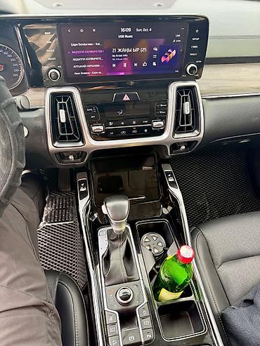 Kia: Kia Sorento: 2022 г., 2.2 л, Автомат, Дизель, Кроссовер — 7